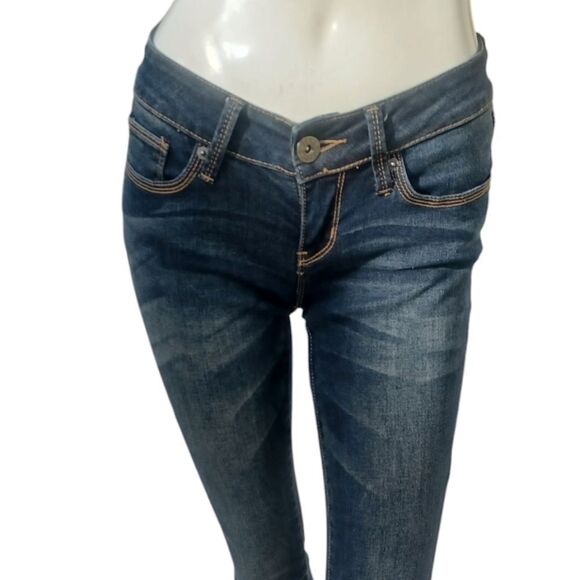 5017.....Guess Skinny Jeans Size 24, 31" Inseam 7" Rise - Picture 1 of 5